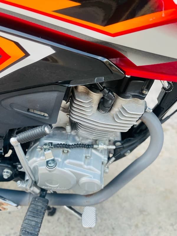 cb 125f 3
