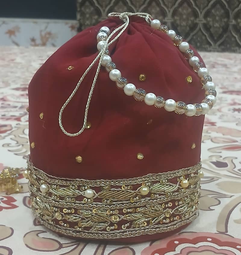 Bridal lehnga in brand new condition 3