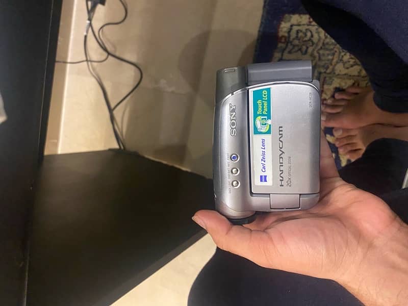 Sony DCR-HC28E Camcorder 9