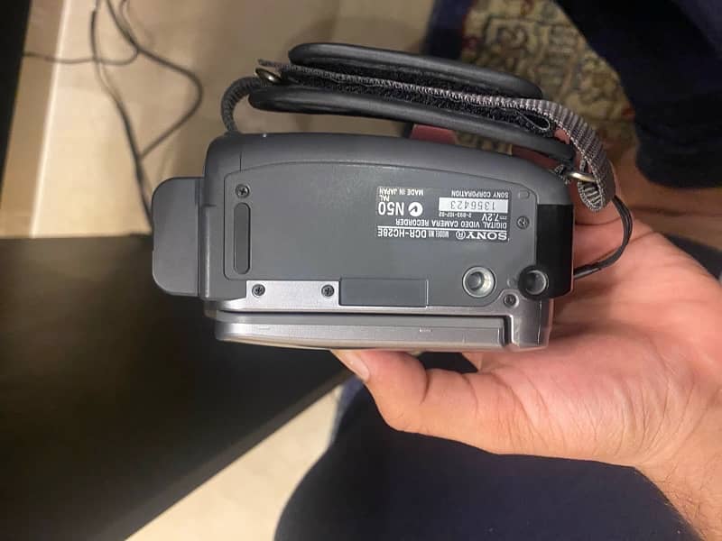 Sony DCR-HC28E Camcorder 13