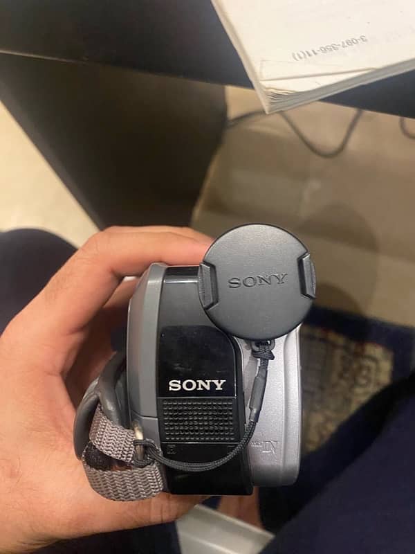 Sony DCR-HC28E Camcorder 14