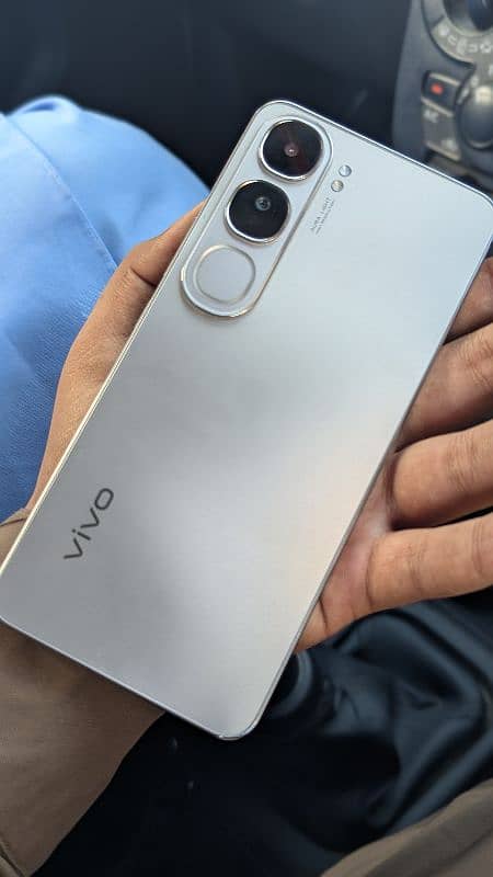 Vivo Y200 0