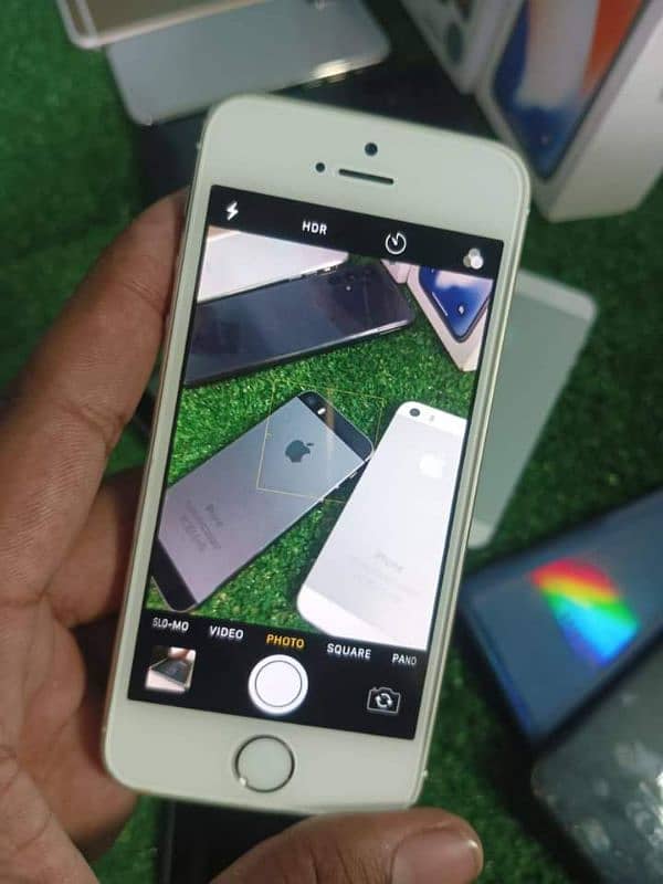 iPhone 5s" 32Gb"_PTA Approved"_Rs3000/_Quntity Available* 3