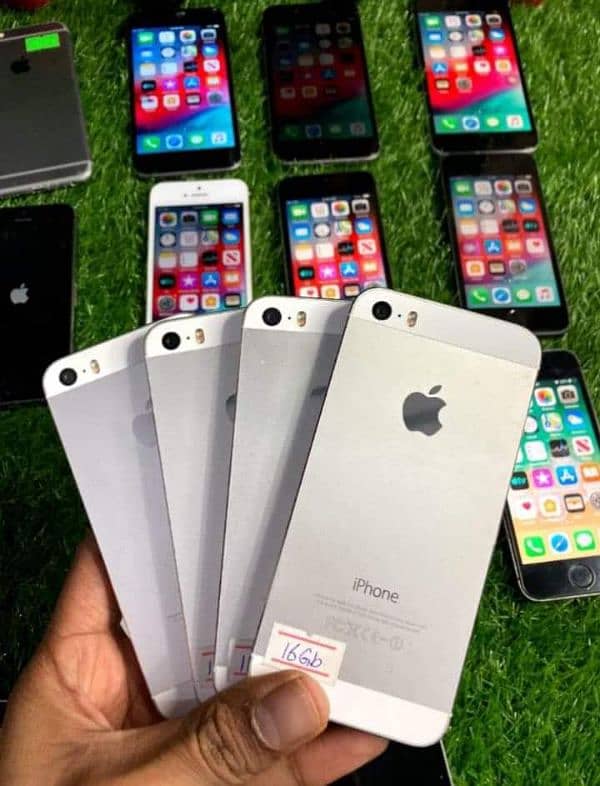 iPhone 5s" 32Gb"_PTA Approved"_Rs3000/_Quntity Available* 4