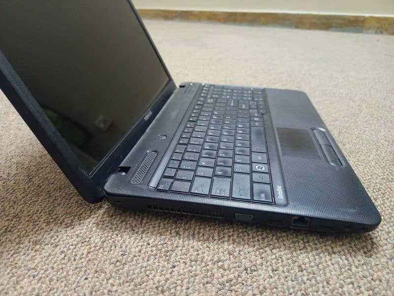 Toshiba satellite core I5 8Gb ram 256Gb ssd 4