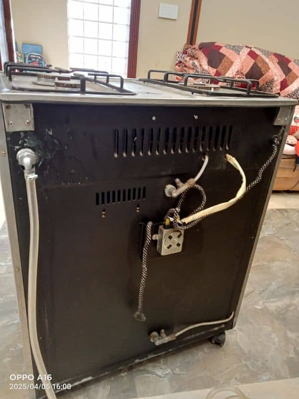 Gas cooking range General brand Slightly used 4