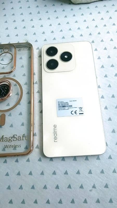 Realme C61 new 2
