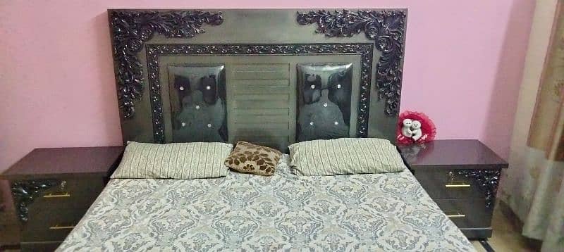 New style king bed set with double mirror dressing table 16