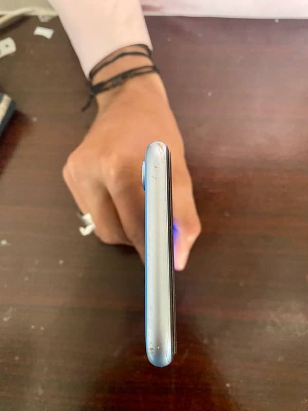 i Phone XR 2