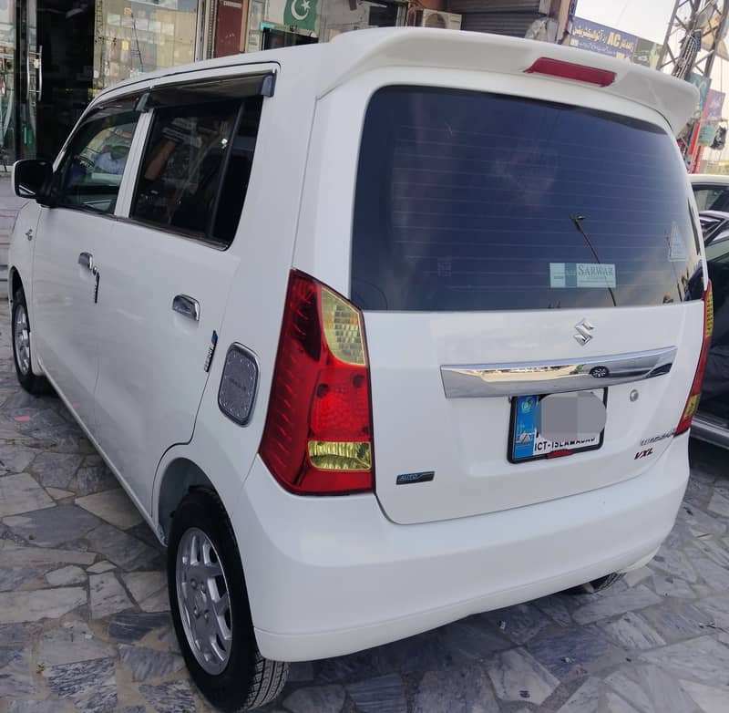 Suzuki Wagon R AGS 2022 16