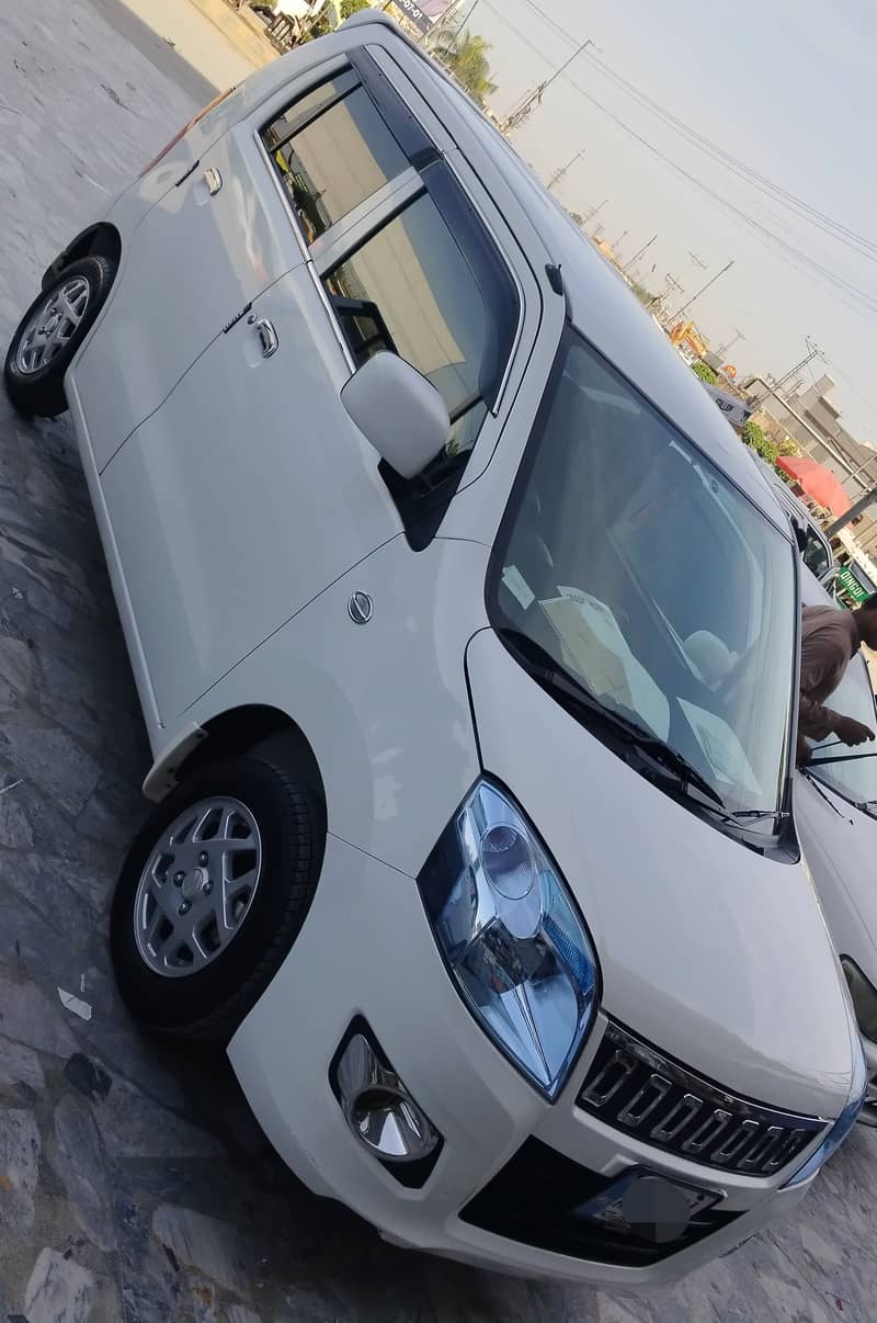 Suzuki Wagon R AGS 2022 12