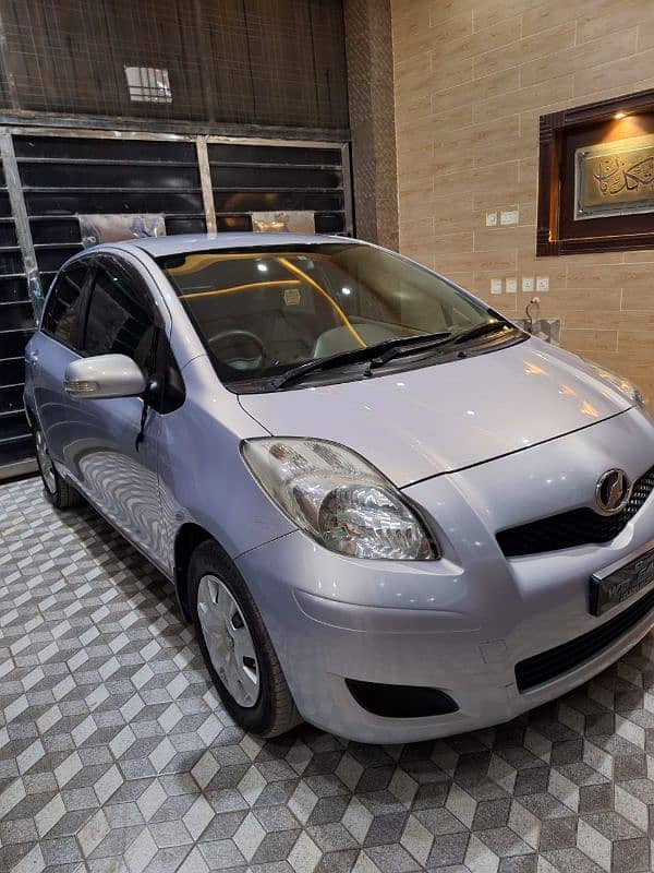 Toyota Vitz 1000cc 2
