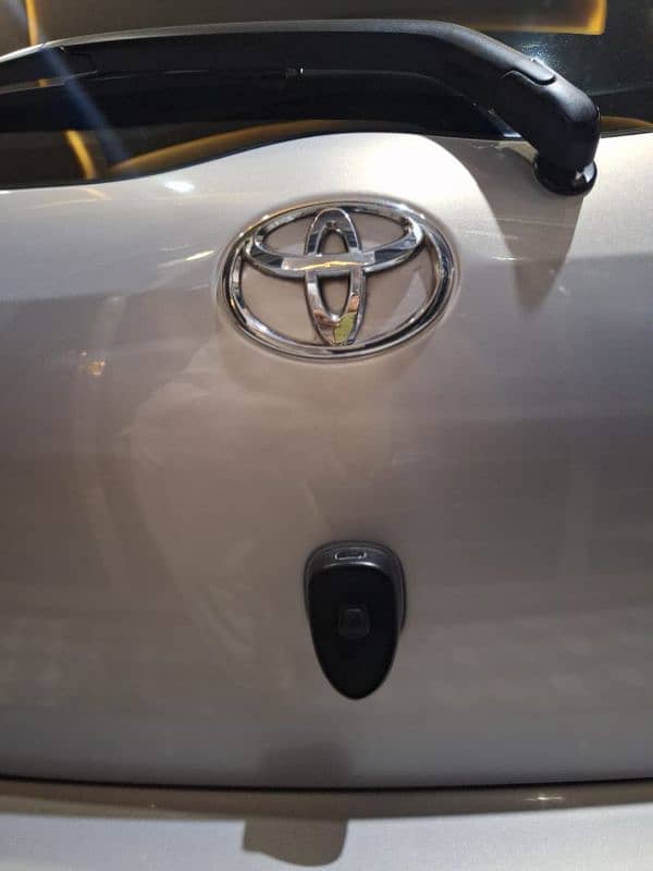 Toyota Vitz 1000cc 16