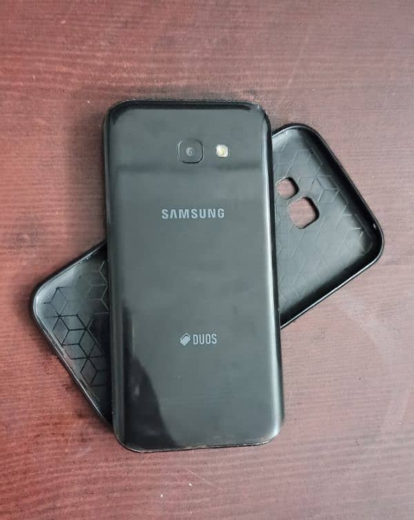 Samsung Galaxy A5 Mobile Phone 1
