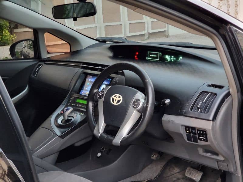 Toyota Prius 2010 1