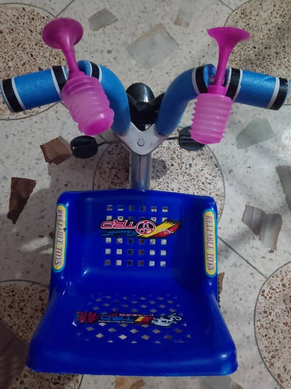 Brand New Tri Cycle Available For Sale In Gulistan-E-Johuar Block 19 9