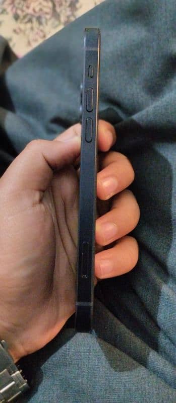 iPhone 12 2