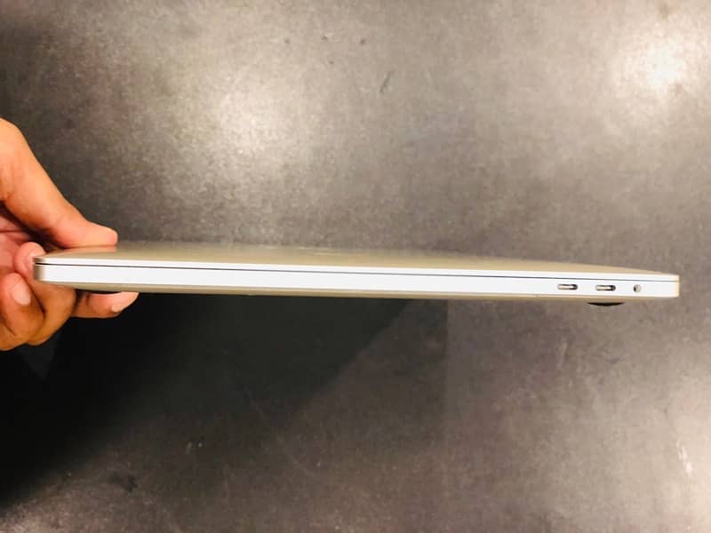 Macbook Pro 2017 - 16GM - 512GB 3