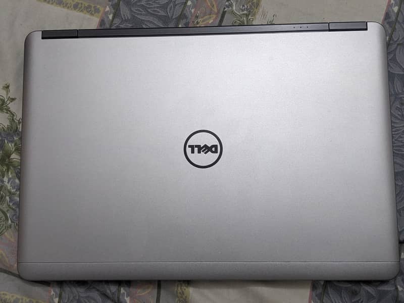 Dell Latitude E7440 Laptop 0