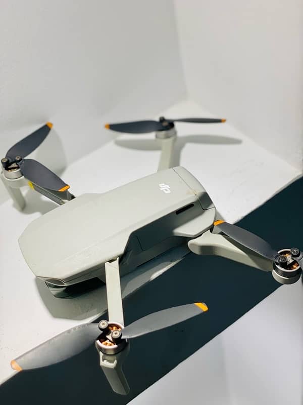 DJI MINI SE 6