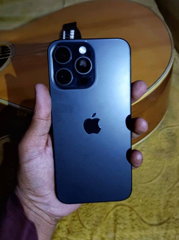 iphone 15 pro max JV 0