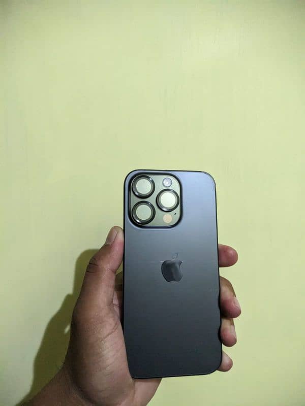 iPhone 15 pro factory unlocked 0