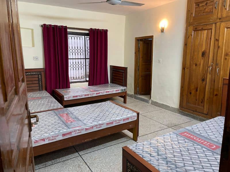 I-8/2 Boys hostel at Khayaban e johr 0