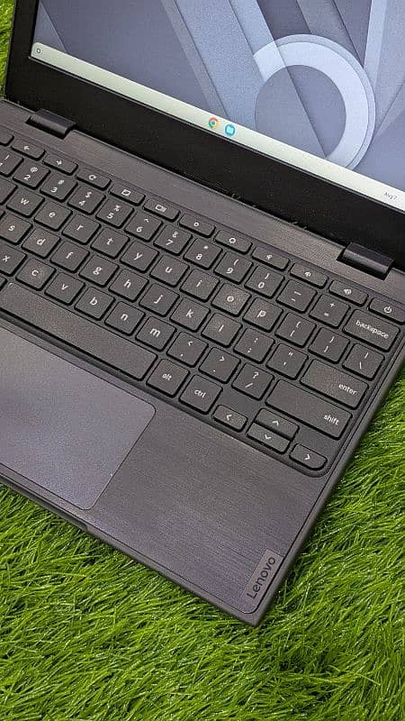 Lenovo 100E Chromebook 2nd Gen 4 GB 32 GB - 11.6″ Display - Nontouch 2