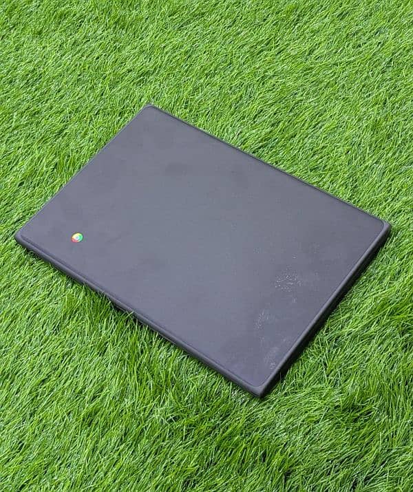 Lenovo 100E Chromebook 2nd Gen 4 GB 32 GB - 11.6″ Display - Nontouch 4