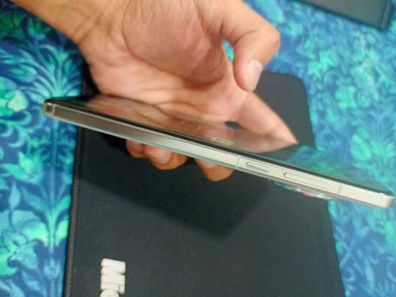 Oneplus 13 16GB RAM 512GB Memory Indian Variant 6