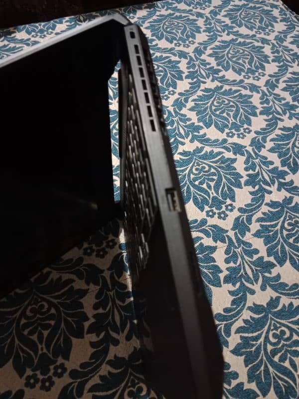 Asus Tuf gaming F15 core i7 11th gen 16/256 10