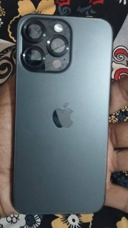 Iphone 15 pro max black titanium 256 Gb  jv 2