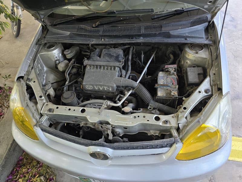 Toyota Platz 1.0 2003 model/ 2006 registered 3
