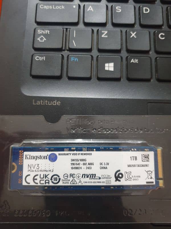 Kingston 1tb ssd And Amaze ssd enclosure (new) 7