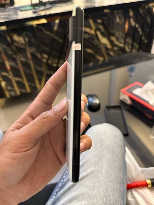 Google Pixel 6 10/10 condition 6