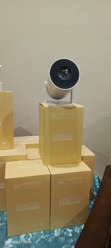 Android projector available in wholesale price 1