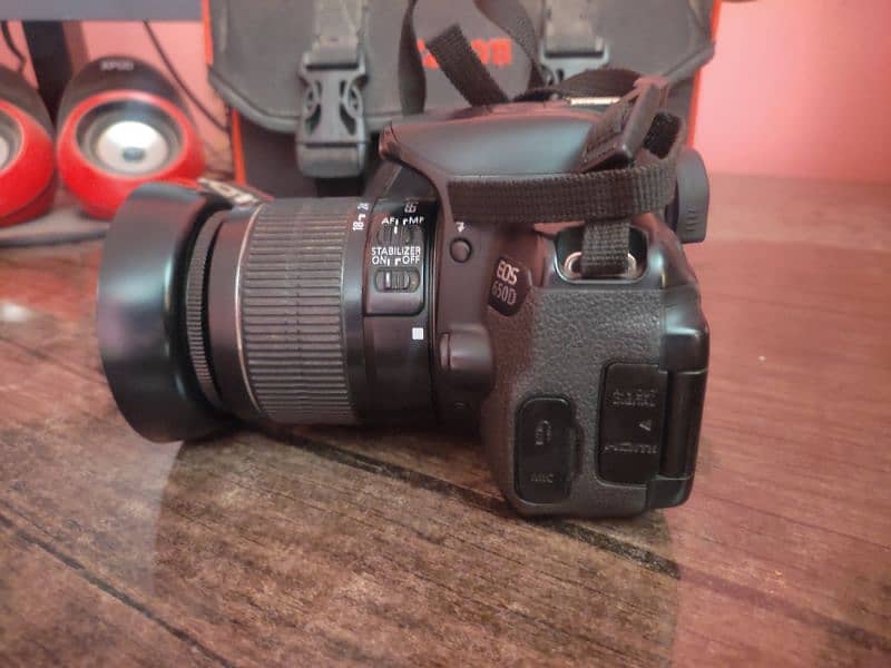 Canon EOS 650D with 18-55 Lens Vertical Touch Screen 2