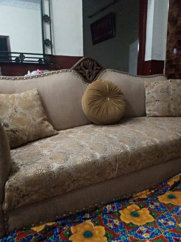 seven seater sofa like a new condition for urgent sale 1
