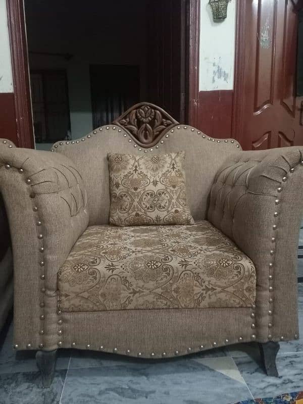 seven seater sofa like a new condition for urgent sale 4