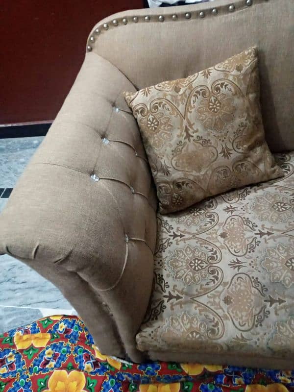 seven seater sofa like a new condition for urgent sale 5
