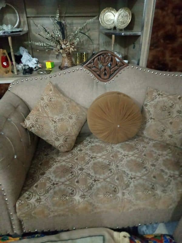 seven seater sofa like a new condition for urgent sale 8
