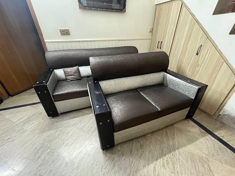 Good Condition Sofa set 1