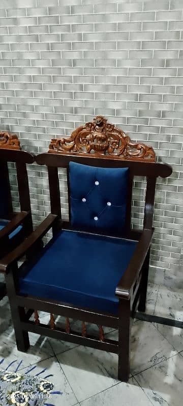 Sofa Set | 3+1+1 | New Condition | Rs. 40,000/- 0