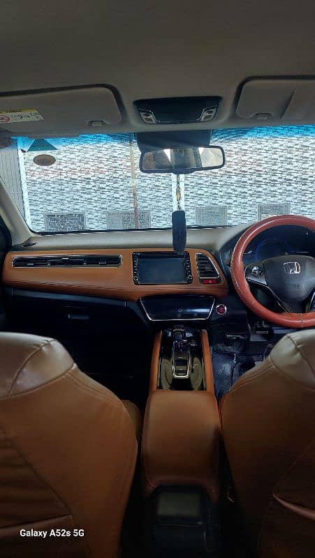 Honda vezel z model 2015 2