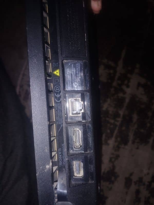PS 4 slim 500 gb for sale 4