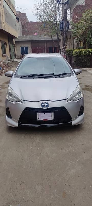 Toyota Aqua 2012 sale and exchange possible 0