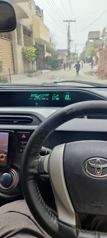 Toyota Aqua 2012 sale and exchange possible 5