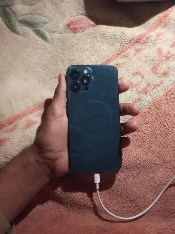 iphone 12 pro max 1
