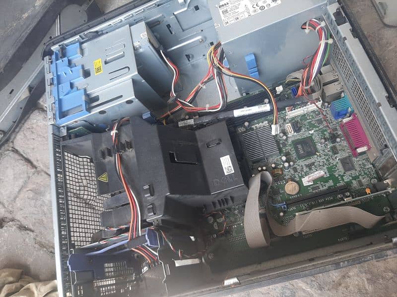 Dell 490 Gaming PC workstation 4