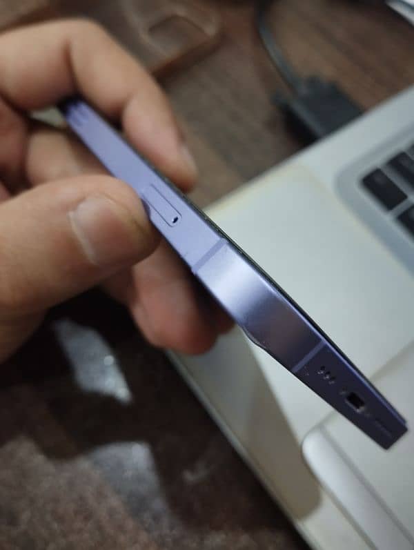 iphone 12, 10/9.5 condition 0